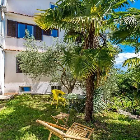 Palmi Apartment