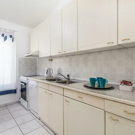 Palmi Apartament *